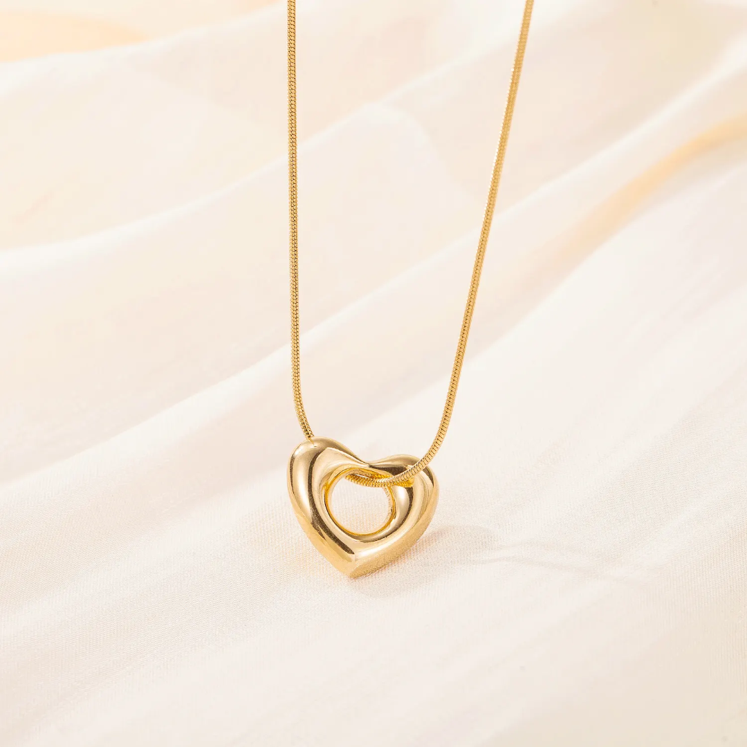 Sculpted Gold Plated Heart Necklace – Modern & Minimal