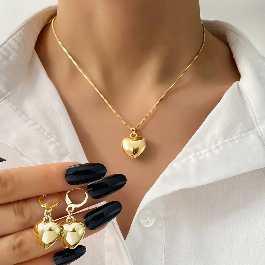 Gold-Plated Heart Pendant Necklace & Earring Set – Anti-Tarnish