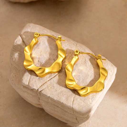 Wavy Hoop Earrings – Gold-Plated