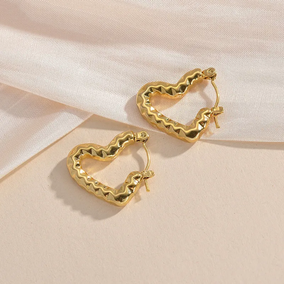 Textured Heart Hoop Earrings – Gold-Plated