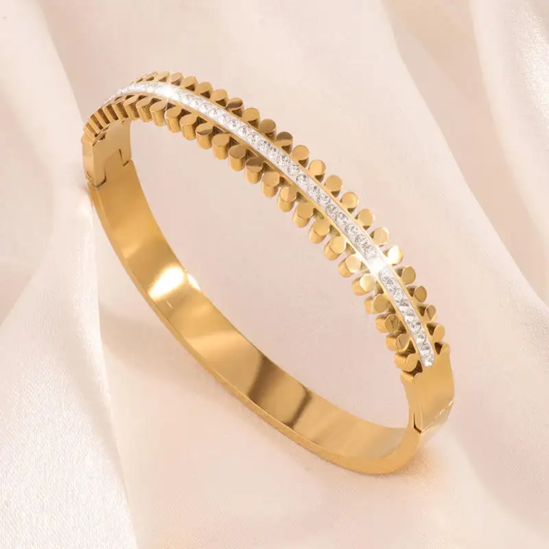 Gold Plated Anti-Tarnish Kada with Stone Detailing (Size 2.6 & 2.8)