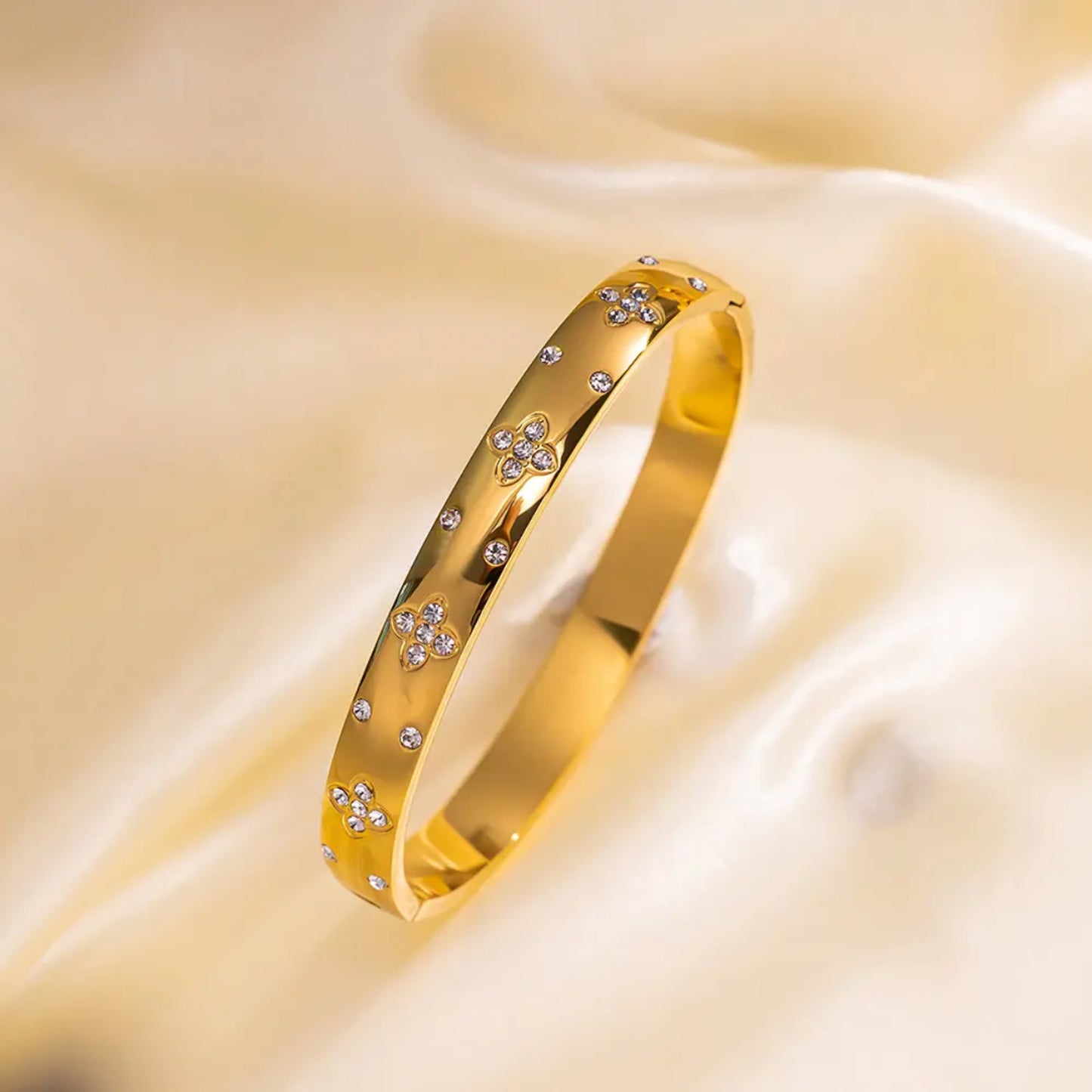 ✨ Anti-Tarnish Gold Plated Kada Bracelet with Crystal Floral Design