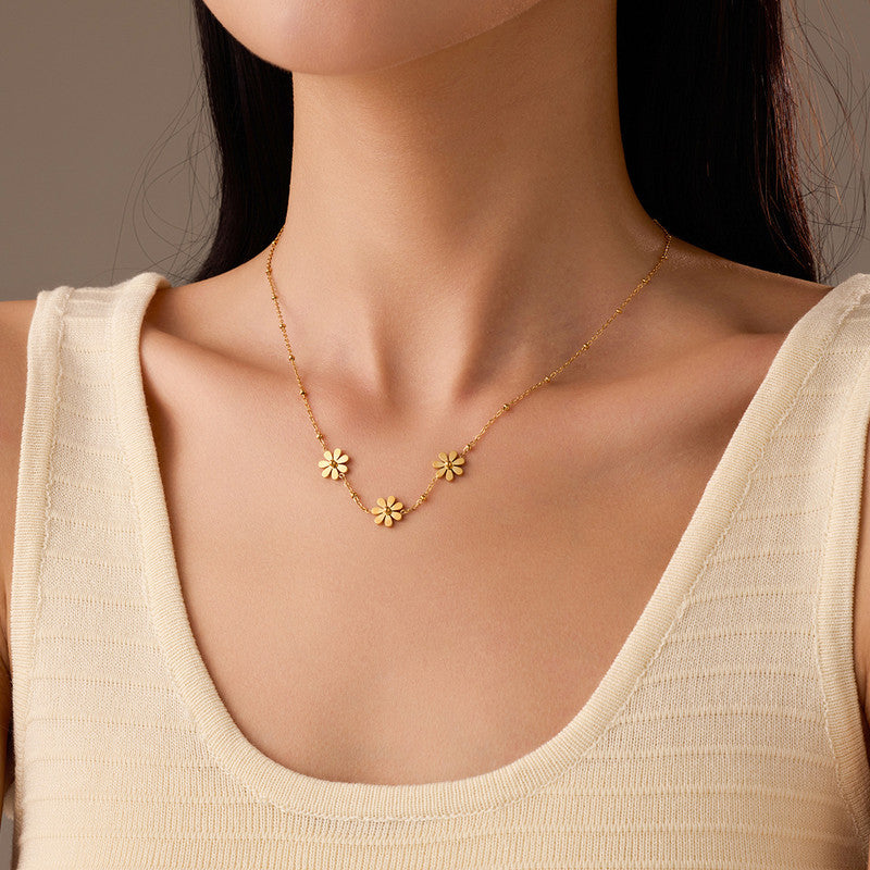 Anti-Tarnish Gold Daisy Flower Necklace