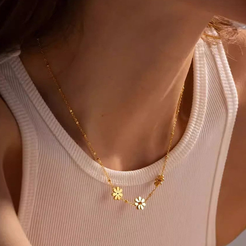 Anti-Tarnish Gold Daisy Flower Necklace