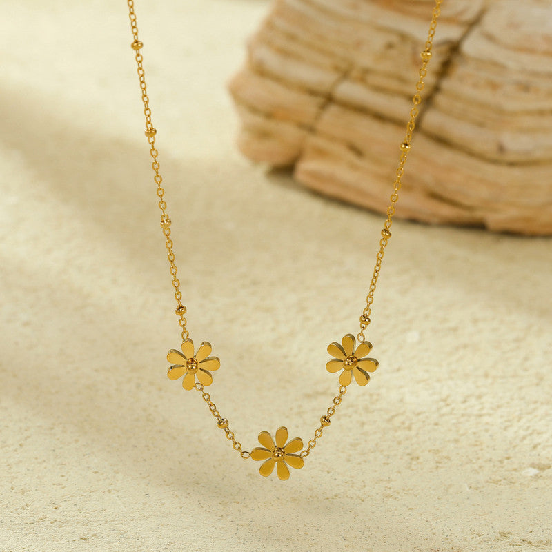 Anti-Tarnish Gold Daisy Flower Necklace