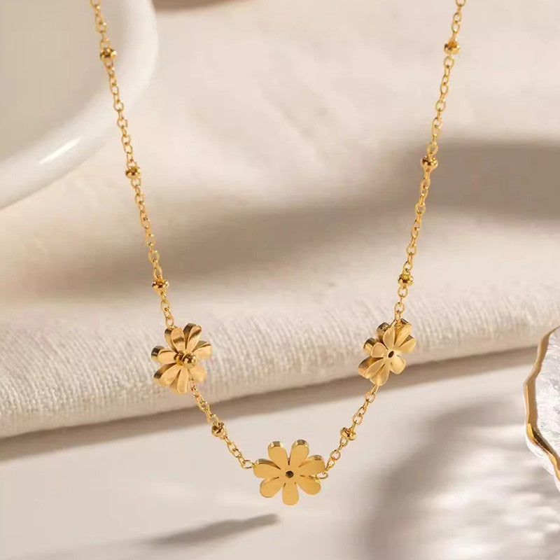Anti-Tarnish Gold Daisy Flower Necklace
