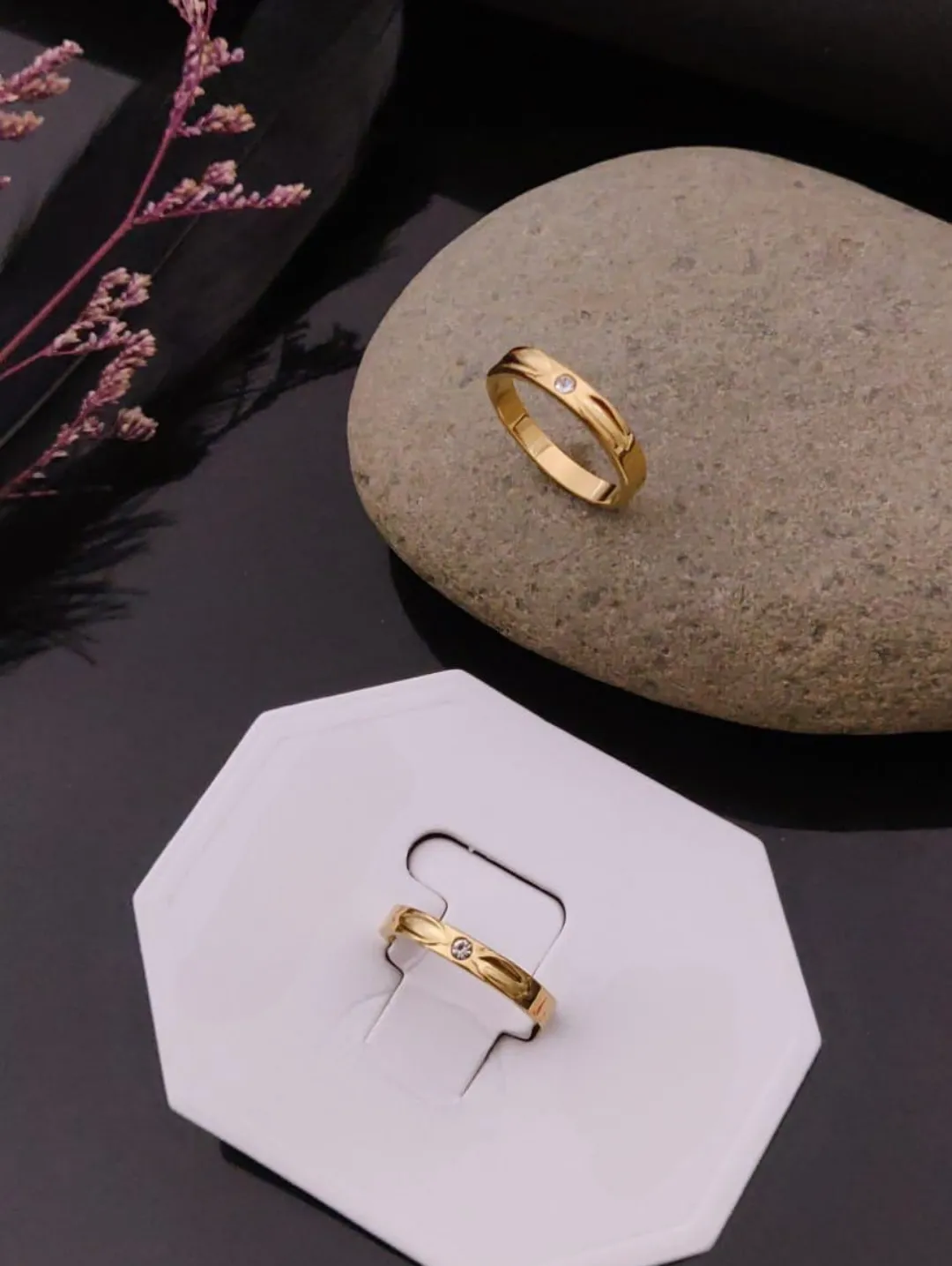 Sleek Gold Plated Finger Ring with Solitaire Detail