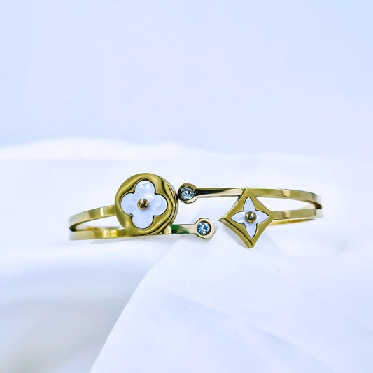 White Clover & Diamond Shape Anti-Tarnish Gold Plated Kada / Bracelet