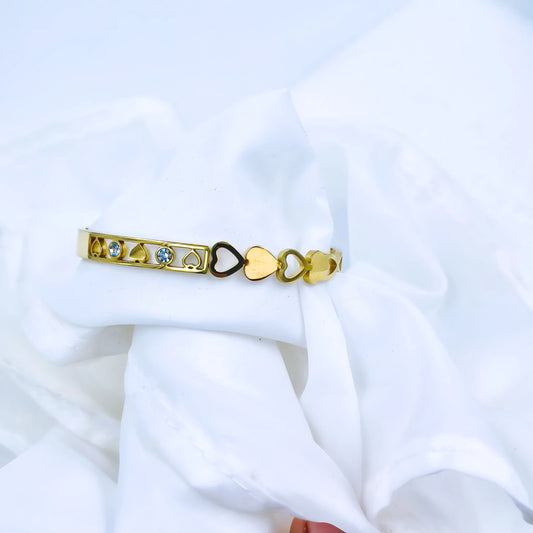 Heart Link Crystal Accent Anti-Tarnish Gold Plated Kada / Bracelet