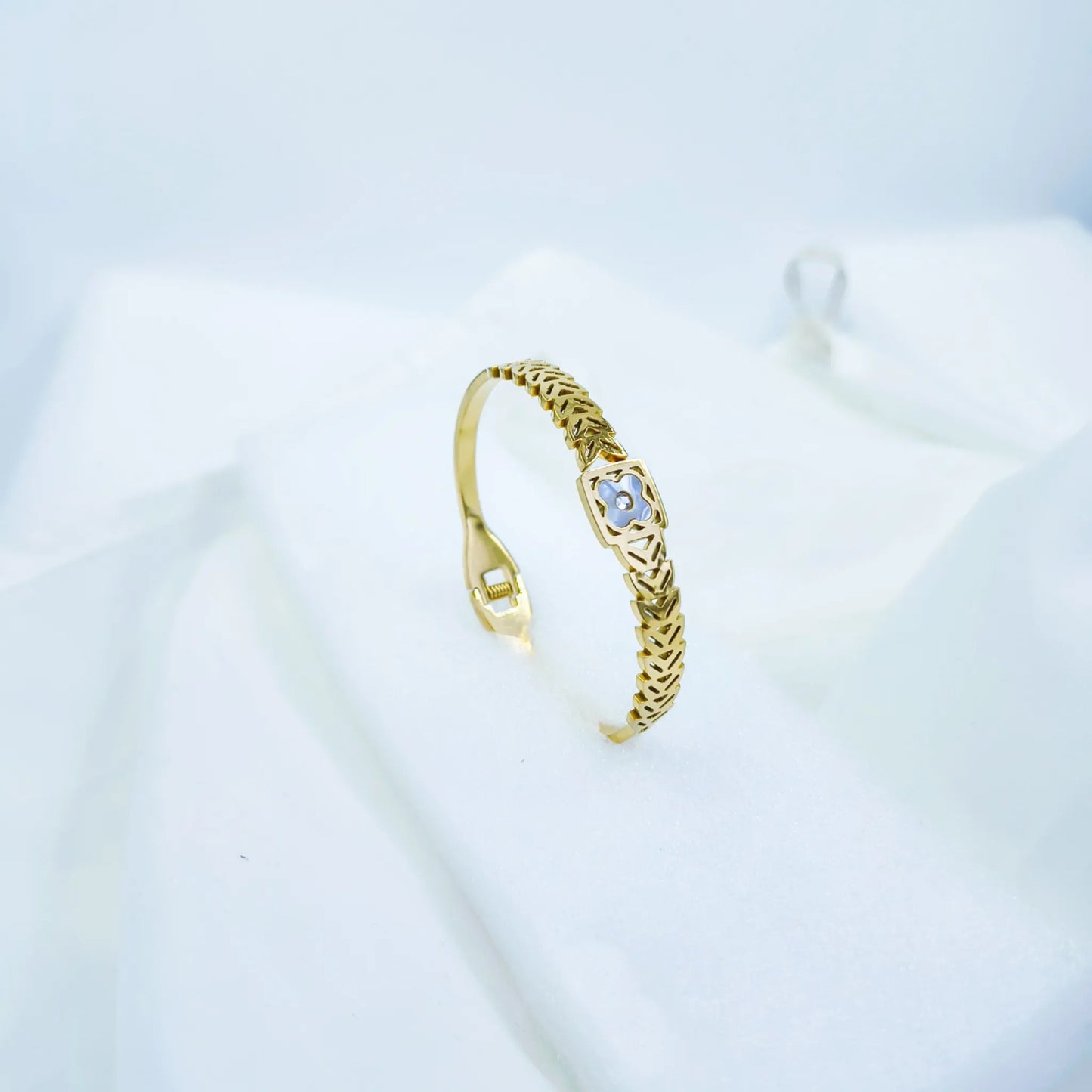 Floral Motif Anti-Tarnish Gold Plated Kada / Bracelet