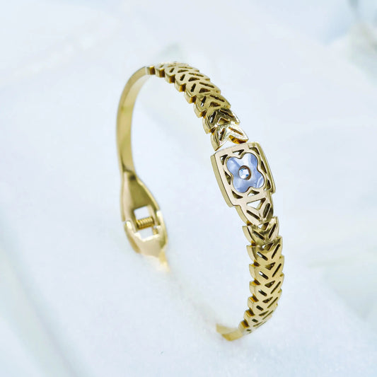Floral Motif Anti-Tarnish Gold Plated Kada / Bracelet