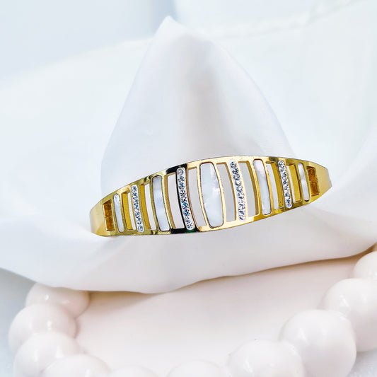 Gold Plated Designer Kada – Anti Tarnish (Regular Size 2.6 & 2.8)