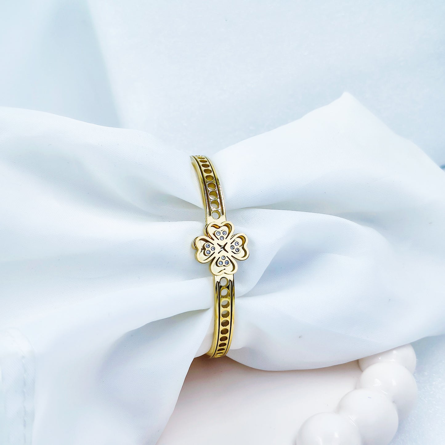 Gold Plated Four-Leaf Clover Kada – Anti Tarnish (Regular Size 2.6 & 2.8)