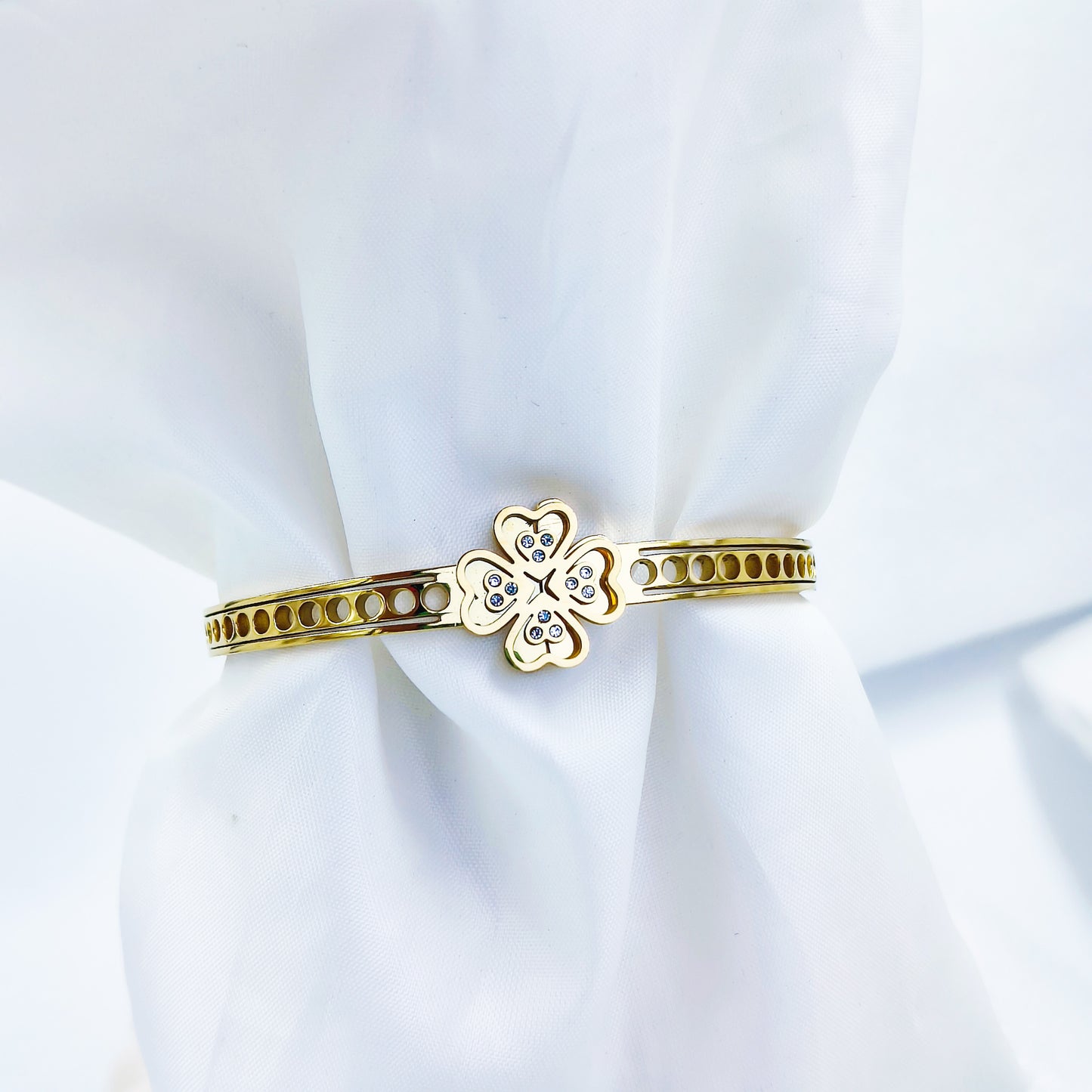 Gold Plated Four-Leaf Clover Kada – Anti Tarnish (Regular Size 2.6 & 2.8)