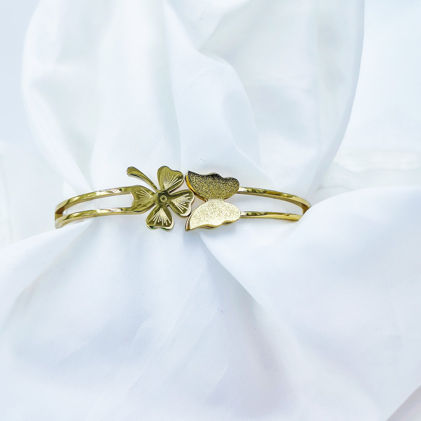 Floral Butterfly Gold Plated Anti-Tarnish Bracelet (Regular Size & 2.8)