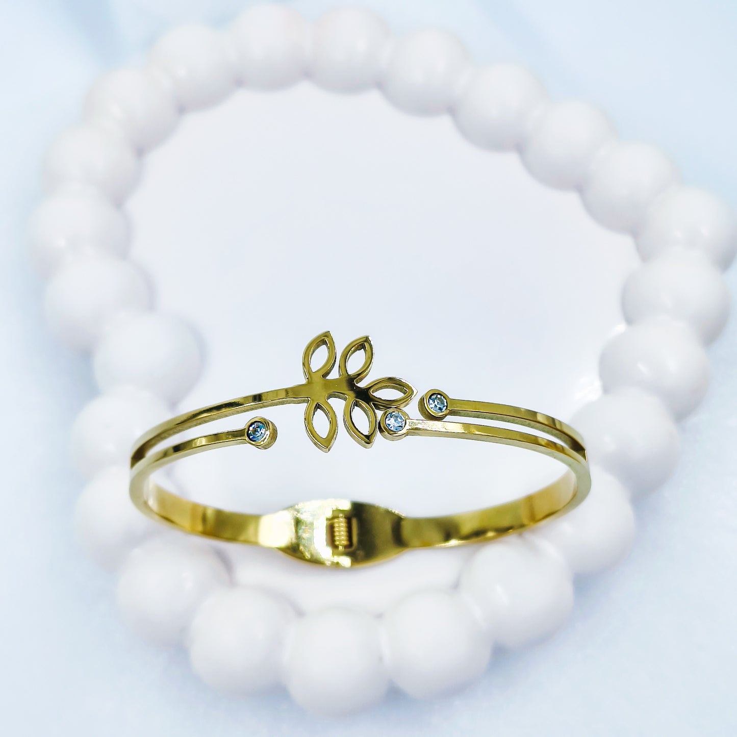 Leaf Design Gold Plated Anti-Tarnish Bracelet (Regular Size & 2.8)