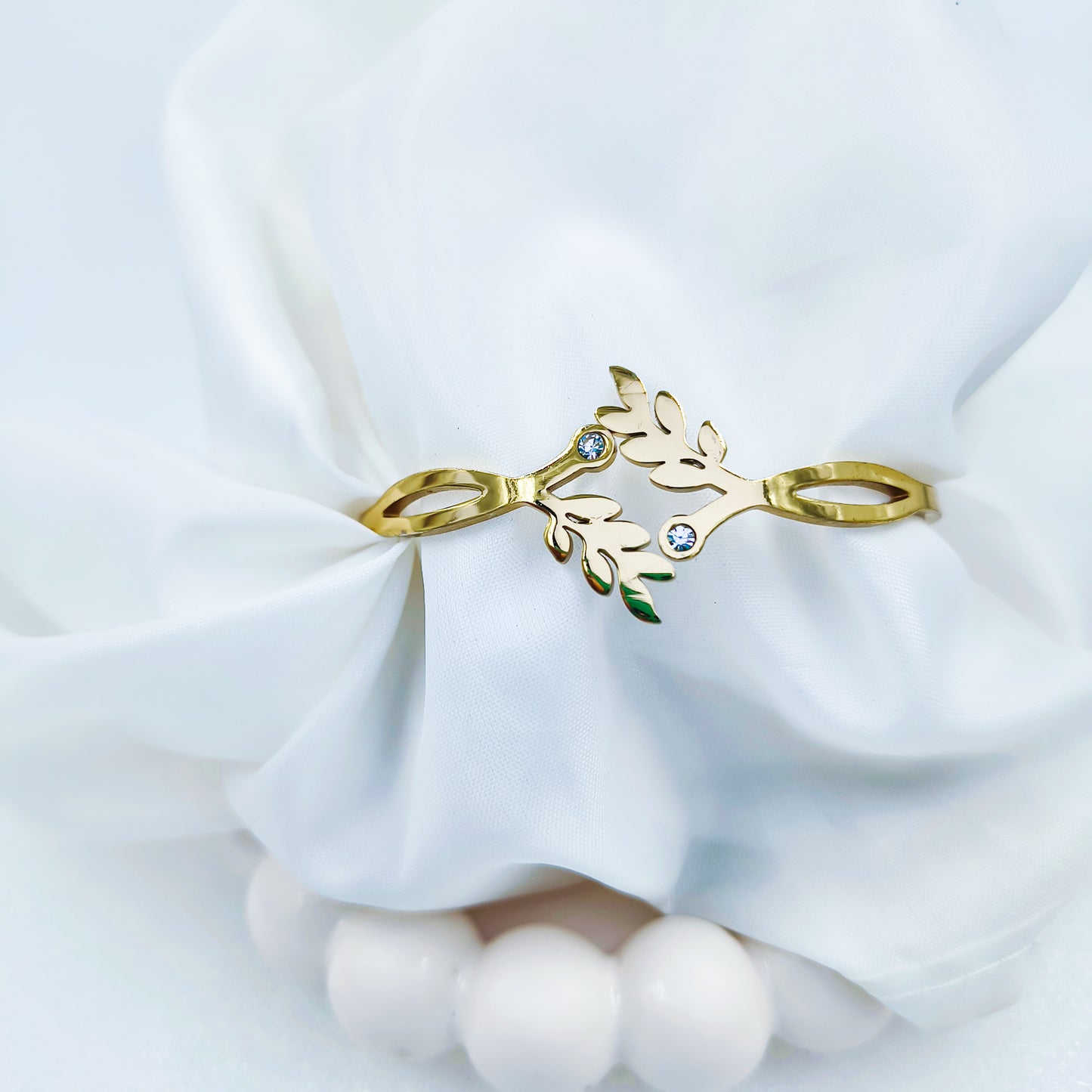 Leaf Design Gold Plated Anti-Tarnish Bracelet (Regular Size & 2.8)