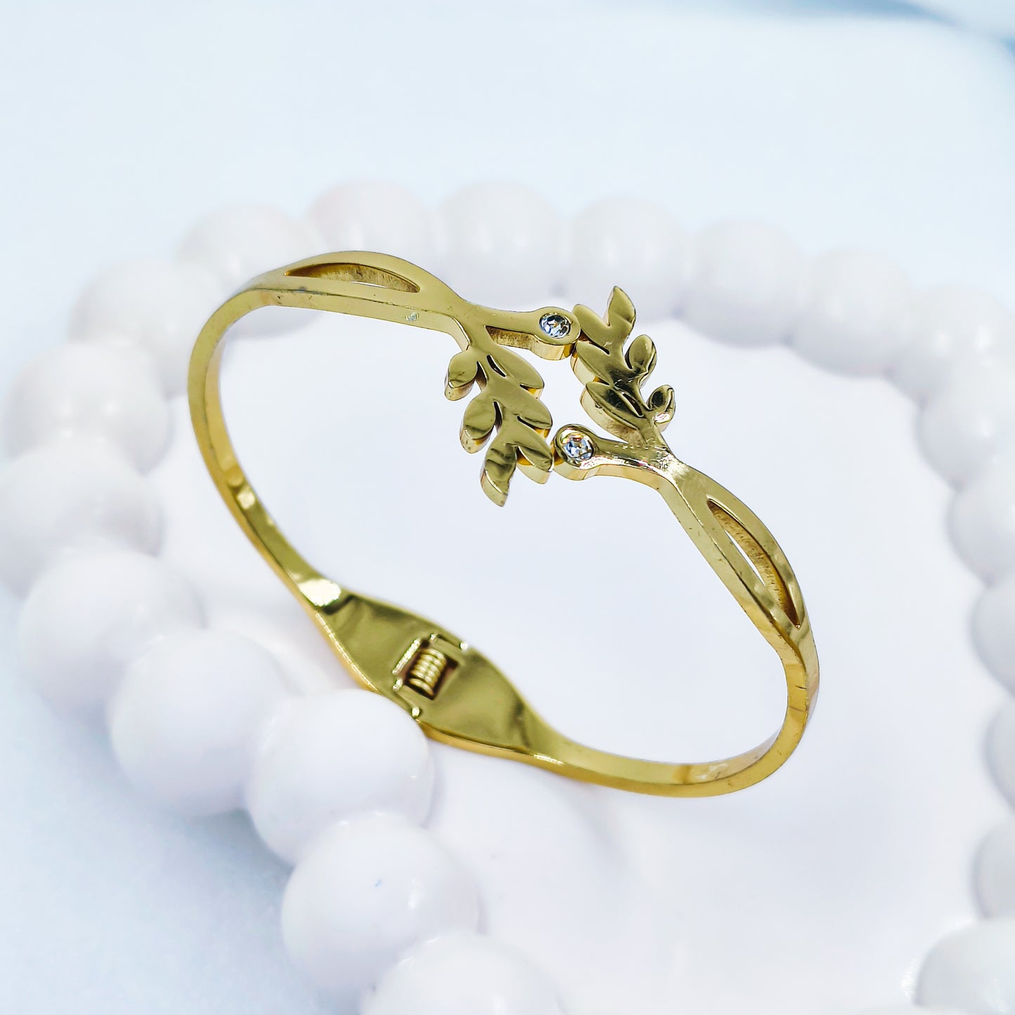 Leaf Design Gold Plated Anti-Tarnish Bracelet (Regular Size & 2.8)