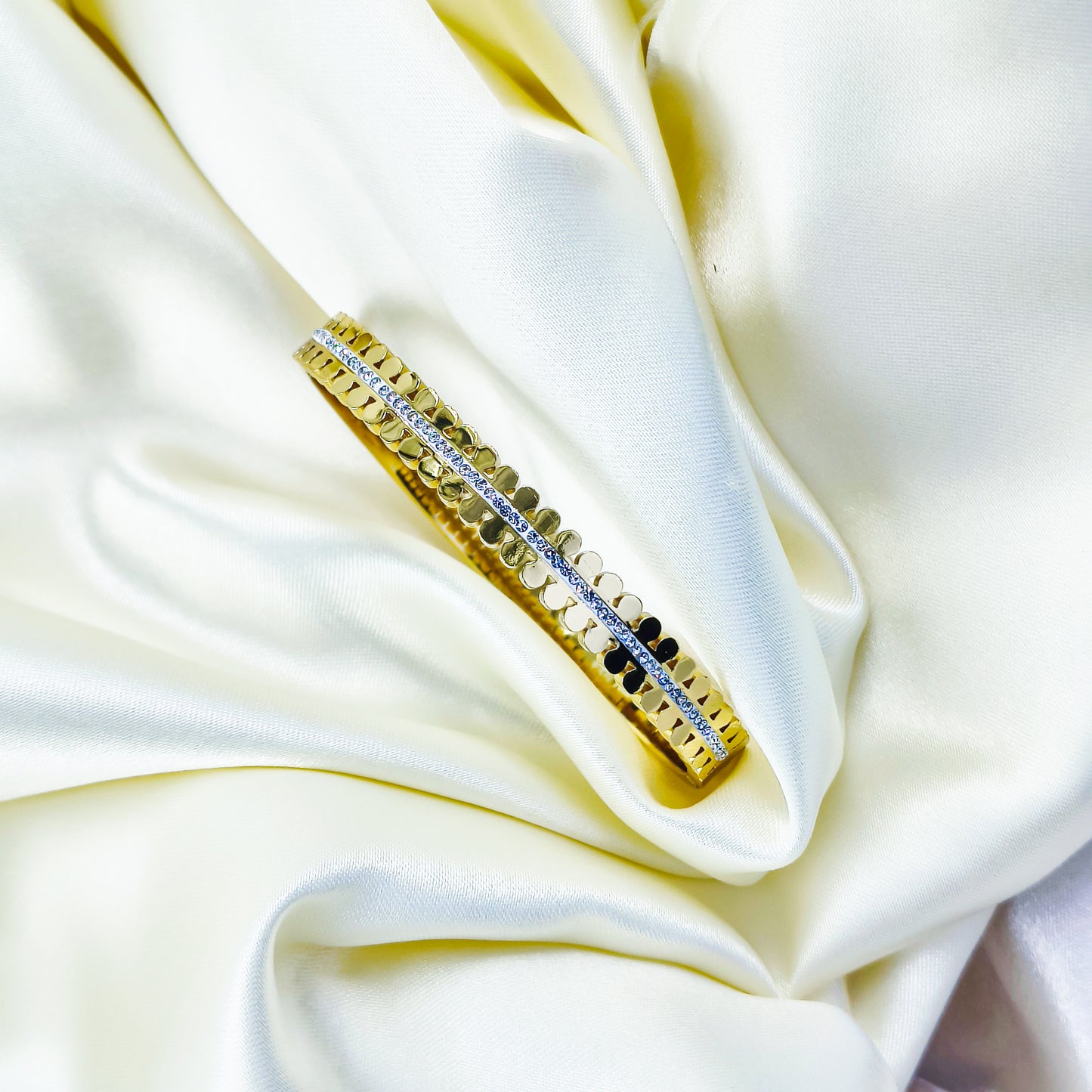 Gold Plated Anti-Tarnish Kada with Stone Detailing (Size 2.6 & 2.8)