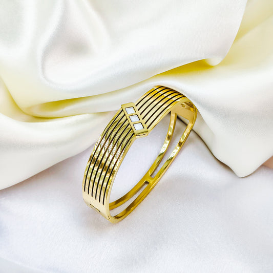 Anti-Tarnish Gold Plated Geometric Kada Bracelet – Regular Size 2.8 | True Shiny Jewells