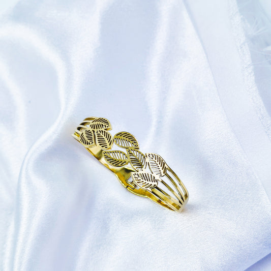 Anti-Tarnish Leaf Engraved Gold Plated Kada Bracelet for Women – Regular Size 2.8