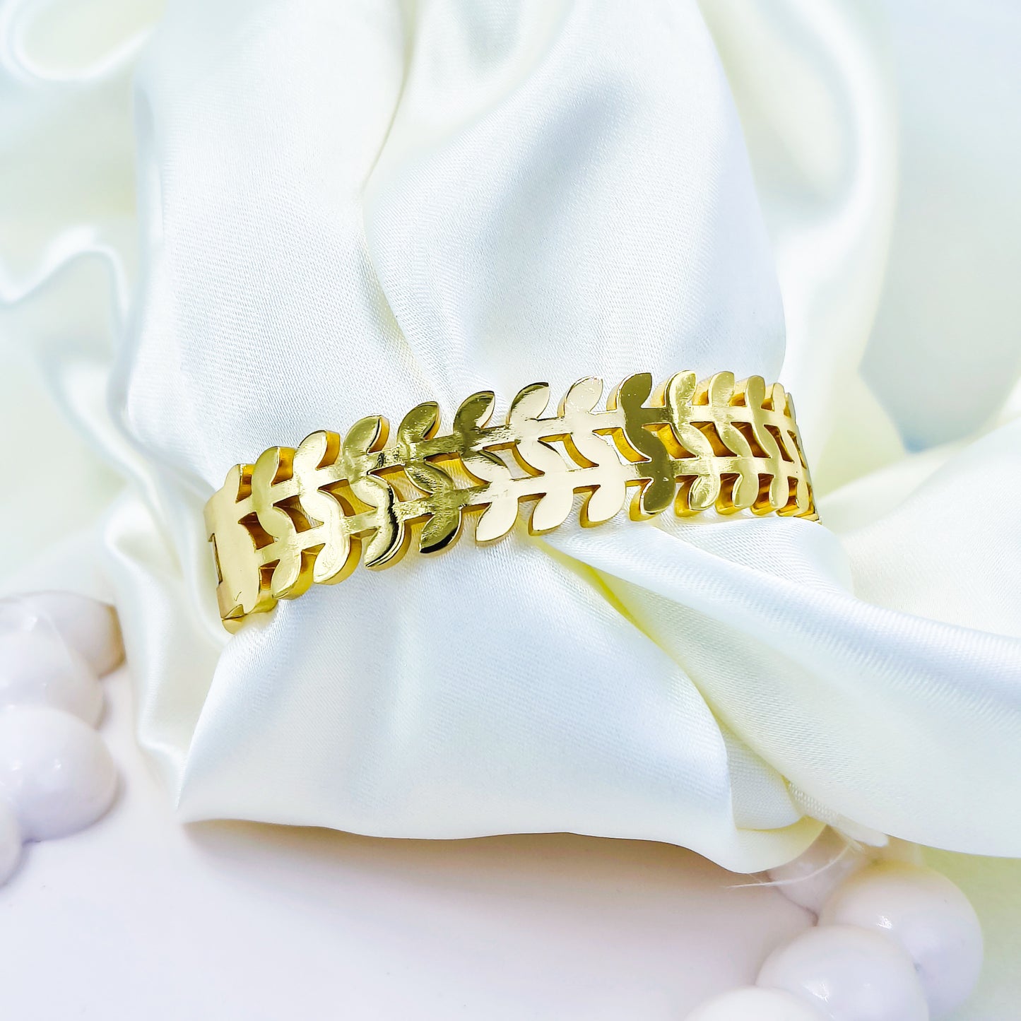 Anti-Tarnish Leaf Pattern Gold Plated Kada Bracelet for Women – Regular Size 2.8