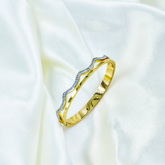 ✨ Anti-Tarnish Wave Design Gold Plated Kada Bracelet – Regular Size 2.8