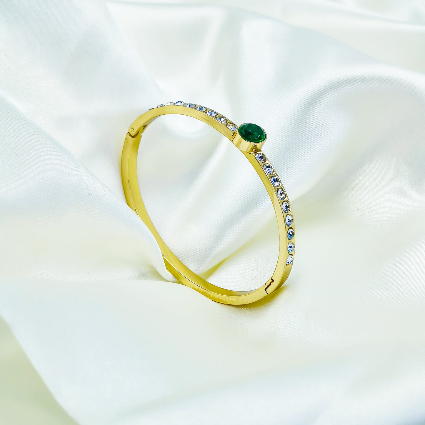 Anti-Tarnish Gold Plated Kada/Bracelet with Green Stone – Size 2.4