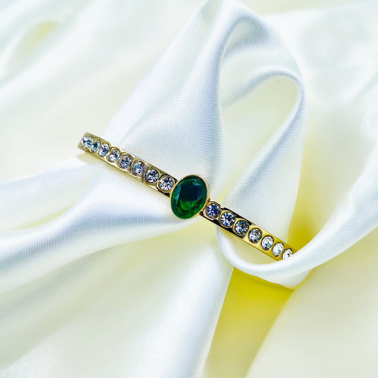 Anti-Tarnish Gold Plated Kada/Bracelet with Green Stone – Size 2.4