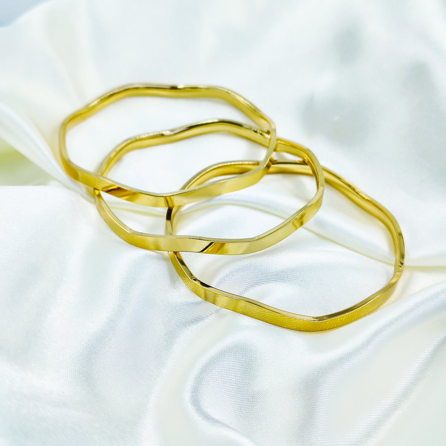 Anti-Tarnish Gold Plated Wavy Kada Bracelet – Elegant Designer Bangle (Regular Size 2.8)