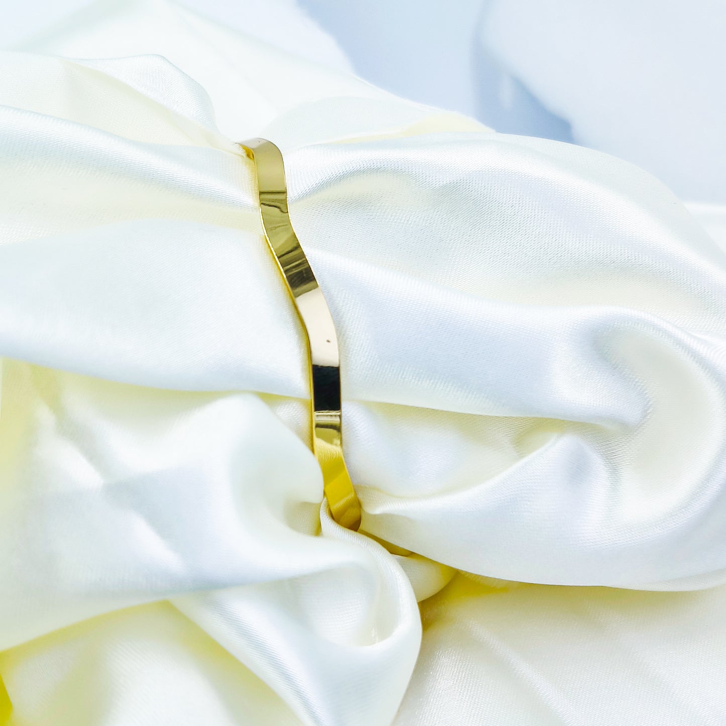 Anti-Tarnish Gold Plated Wavy Kada Bracelet – Elegant Designer Bangle (Regular Size 2.8)