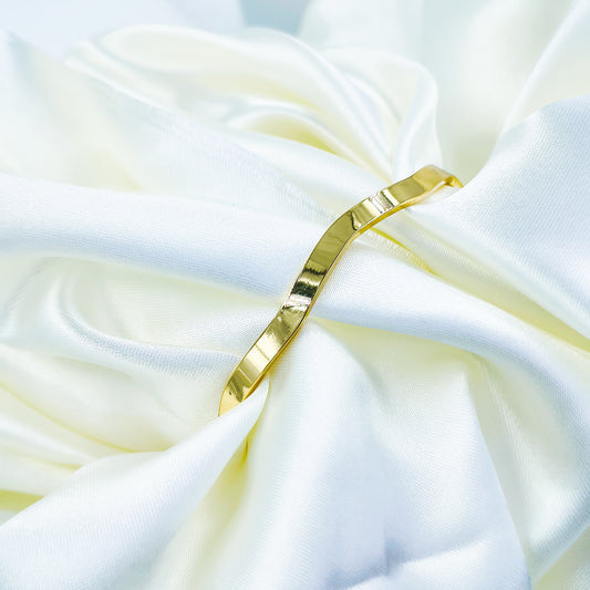 Anti-Tarnish Gold Plated Wavy Kada Bracelet – Elegant Designer Bangle (Regular Size 2.8)
