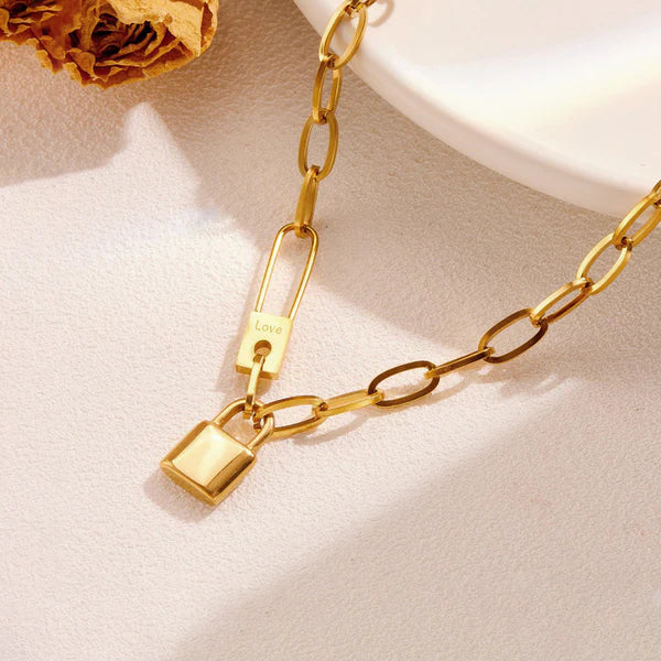 Anti Tarnish Gold-Plated Lock Chain Necklace for Women