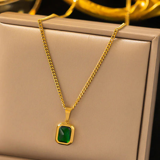 Gold-Plated Green Stone Anti Tarnish Pendant Chain For Women