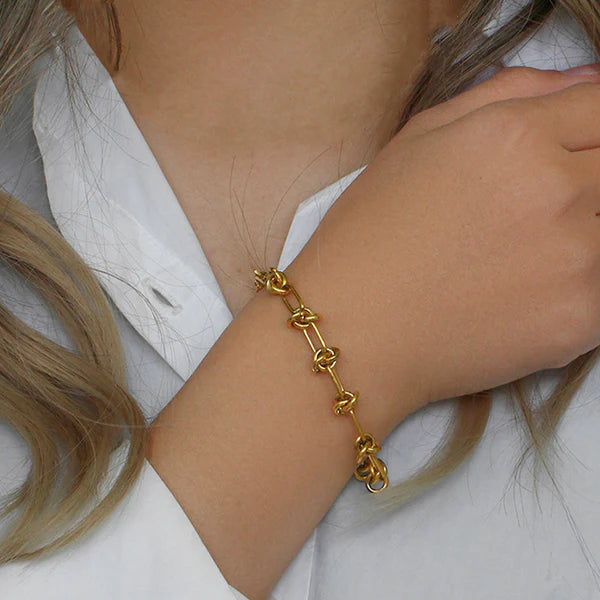 Anti Tarnish Gold Knot Link Bracelet for Women