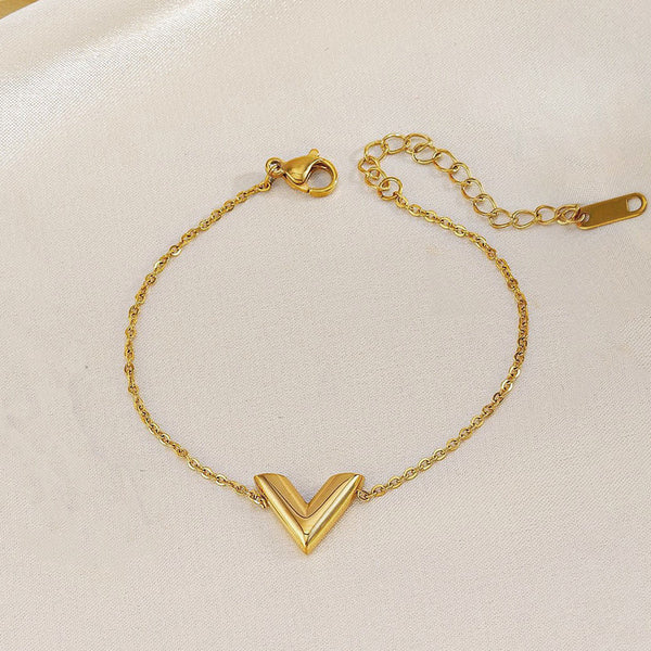 Minimal V Charm Gold Bracelet – Anti Tarnish Jewellery