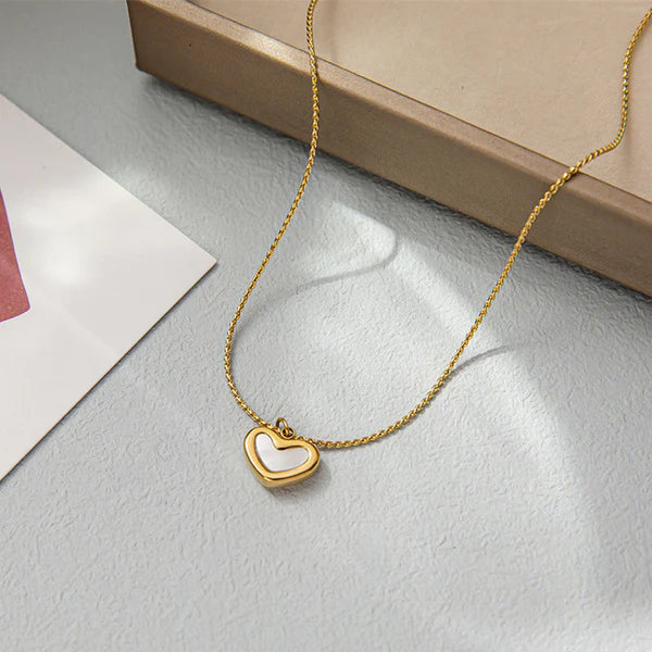 Gold Heart Outline Pendant Necklace – Anti-Tarnish For Women