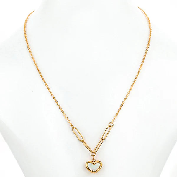 Gold Link Chain with Heart Pendant – Anti-Tarnish