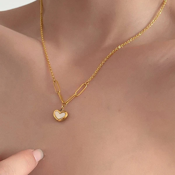 Gold Link Chain with Heart Pendant – Anti-Tarnish